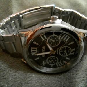 New Men watch silver color